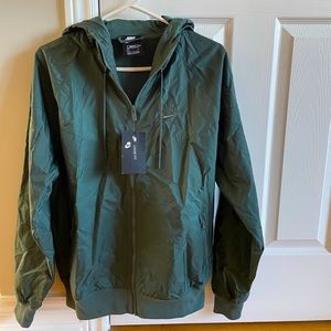 NIKE brand new army green windbreaker with hood